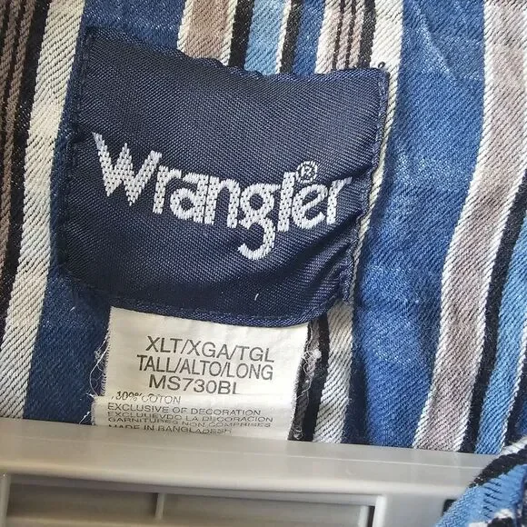 Wrangler Brushpopper Shirt Men's Size XLT Long‎ Tail Plaid Snaps Blue Vintage - Picture 2 of 15